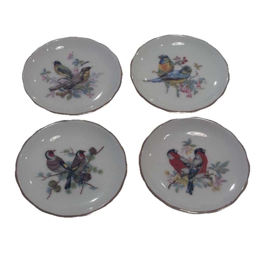 Set of 4 Vintage Miniature Bird Plates, Wall hanging, Japan 3"